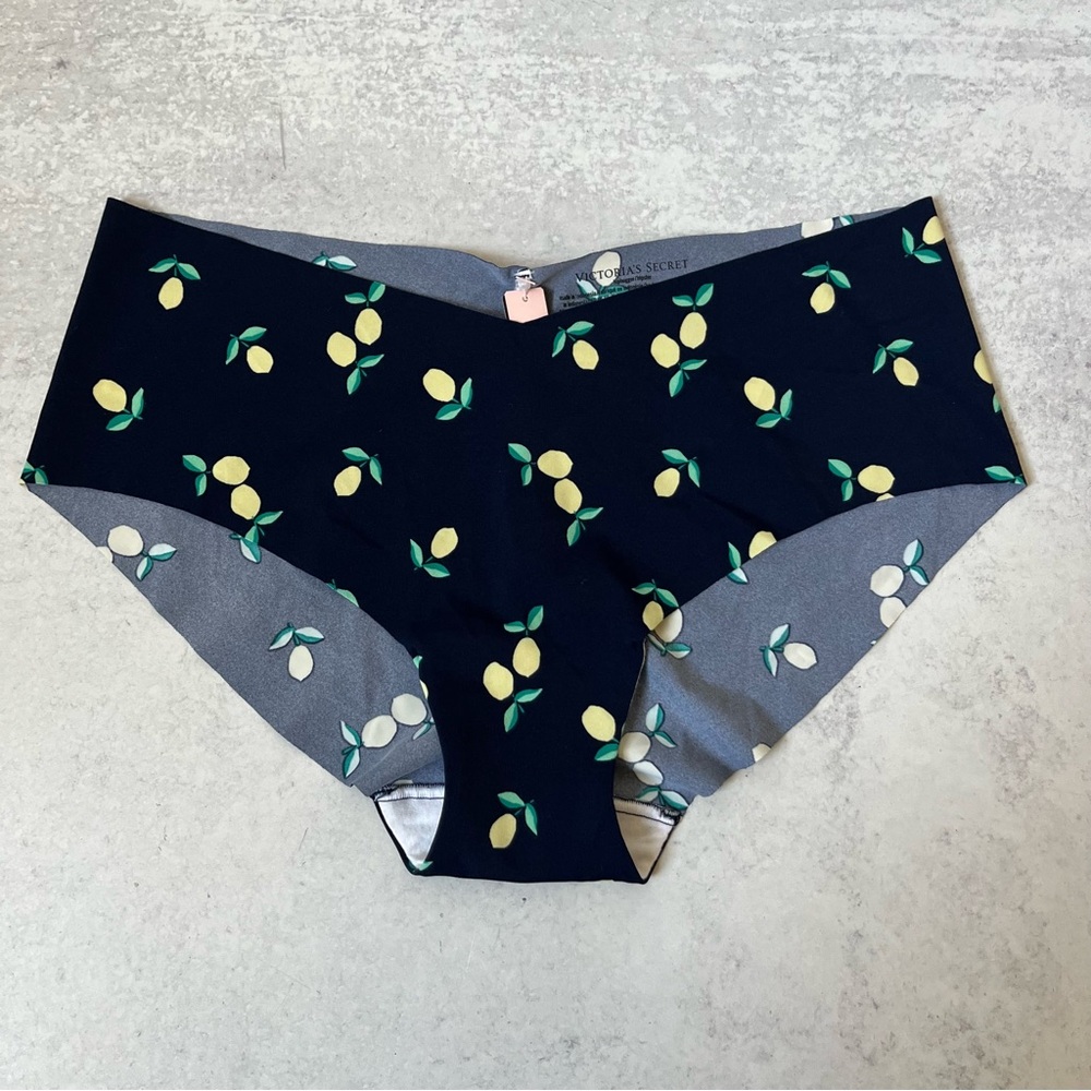 Victoria's Secret Seamless Hiphugger Panty L